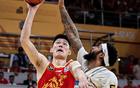 周琦實(shí)力強(qiáng)，26+13籃下統(tǒng)治；胡金秋兩屆MVP。